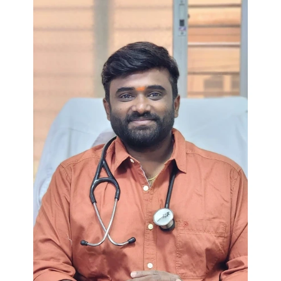 Dr Manojavam V